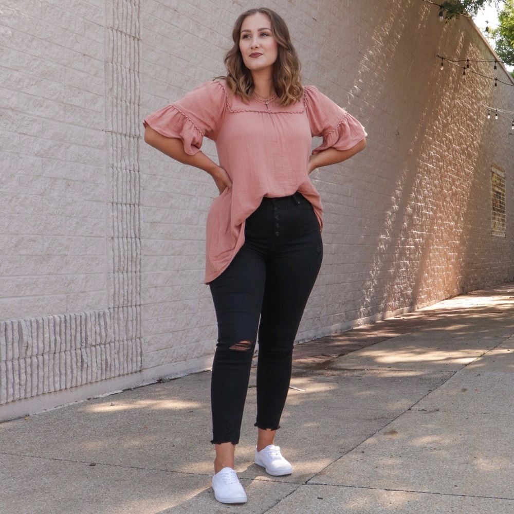 ❤️HP❤️Oversized Ruffle Top